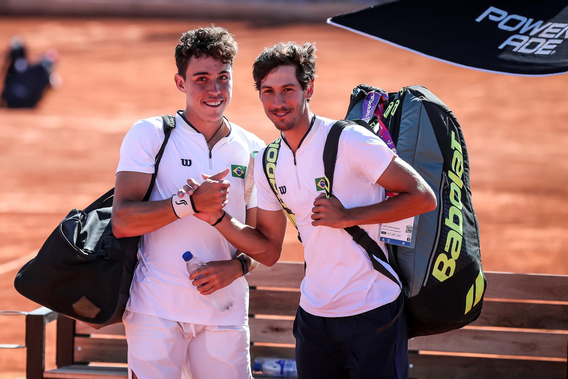 Enzo Camargo e Enzo Kohlmann garantem tênis brasileiro no pódio dos Jogos Sul-americanos