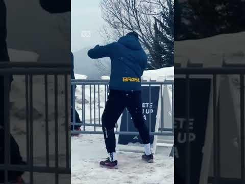 O ritual pré-descida de Gustavo Ferreira no bobsled!