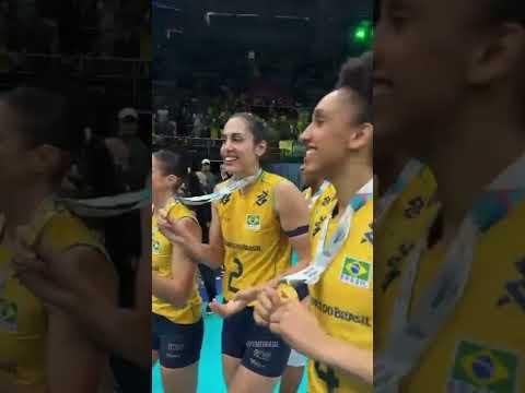 Deixa aquele "PARABÉNS, CAMPEÃS" pra nossa seleção nos comentários 💚💛