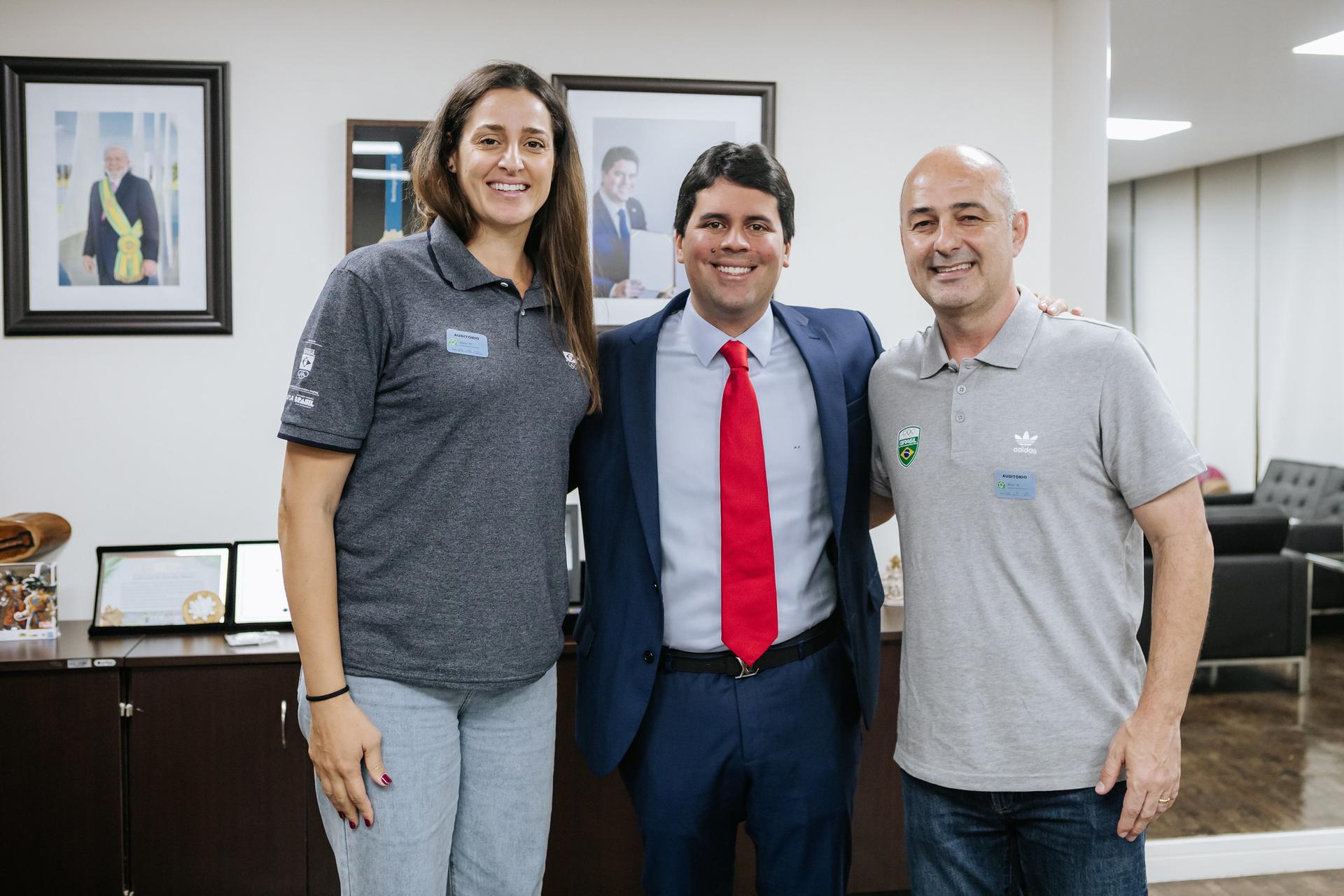 Duda Amorim, Ministro André Fufuca e Sebástian Pereira - Foto: Mariana Raphael/MEsp