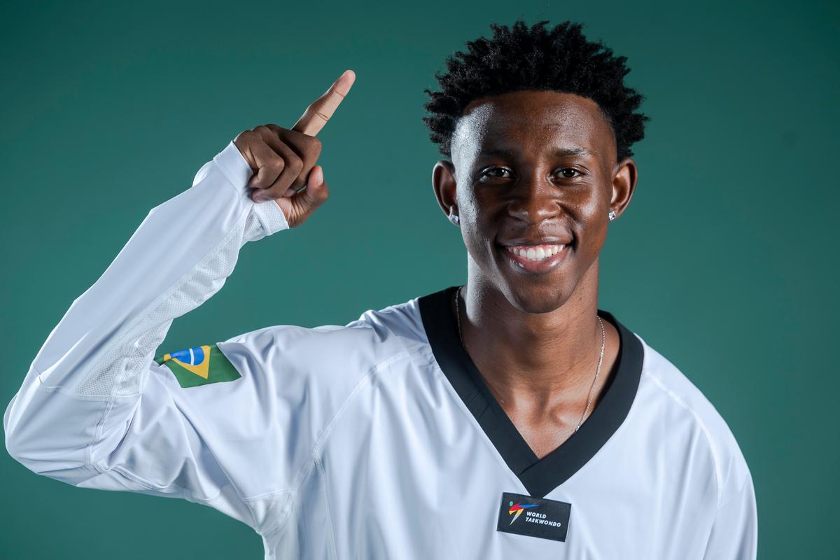 “Transformar minha mãe de ‘empregada’ em ‘patroa’”: o sonho de Henrique Marques, campeão mundial de taekwondo
