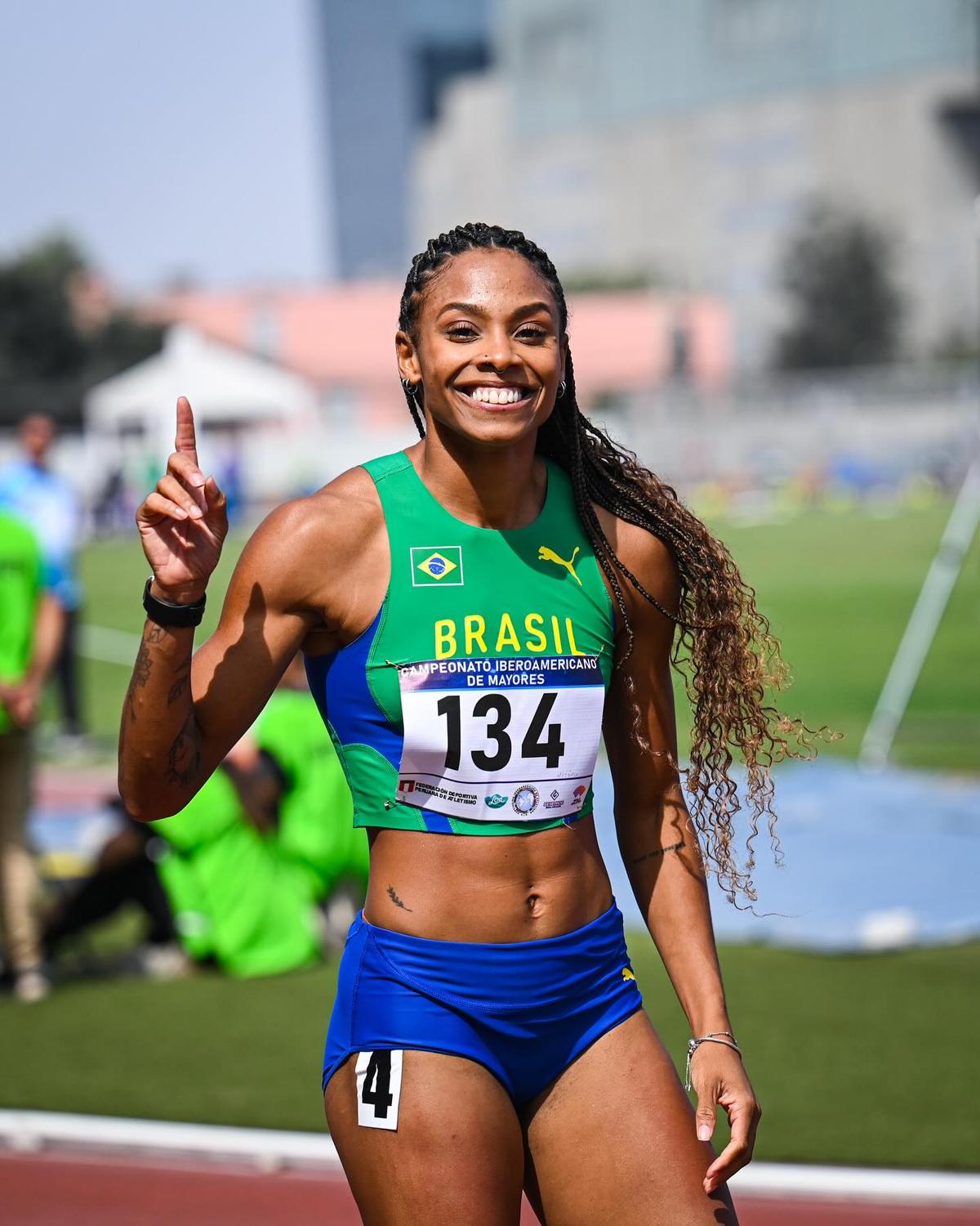 No palco das primeiras memórias, Vitória Sena busca novos feitos no Troféu Brasil de Atletismo
