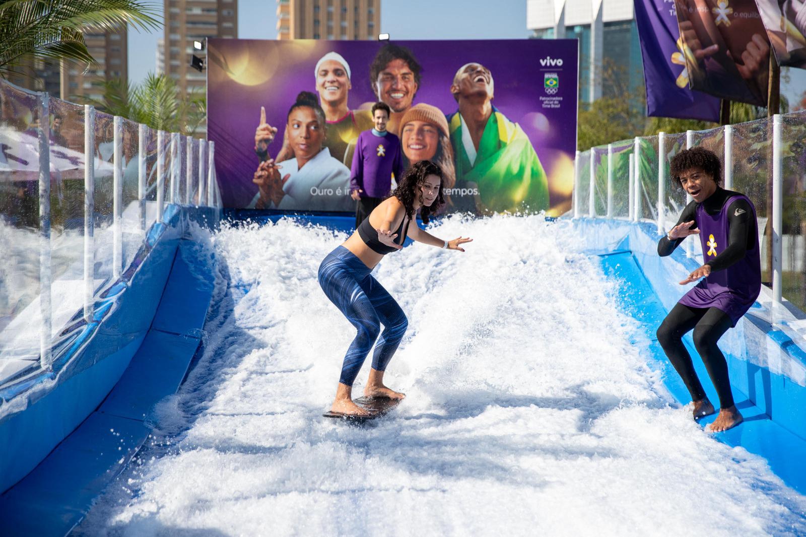 Simulador de surfe no Festival Olímpico Parque Time Brasil. Foto Leo Barrilari/COB Simulador de surfe no Festival Olímpico Parque Time Brasil. Foto Leo Barrilari COB
