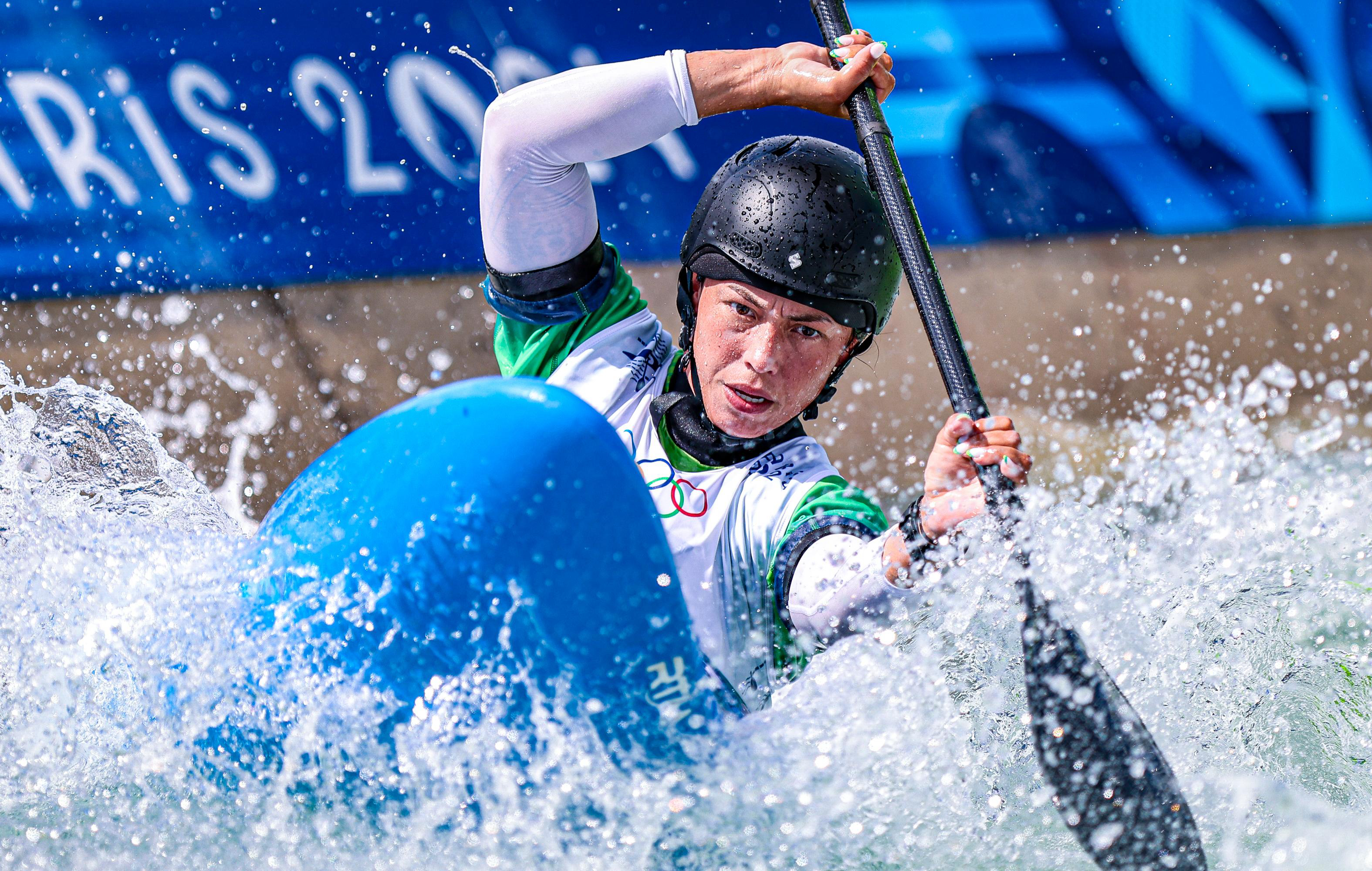 Canoagem Slalom. Treino da atleta Ana Sátila