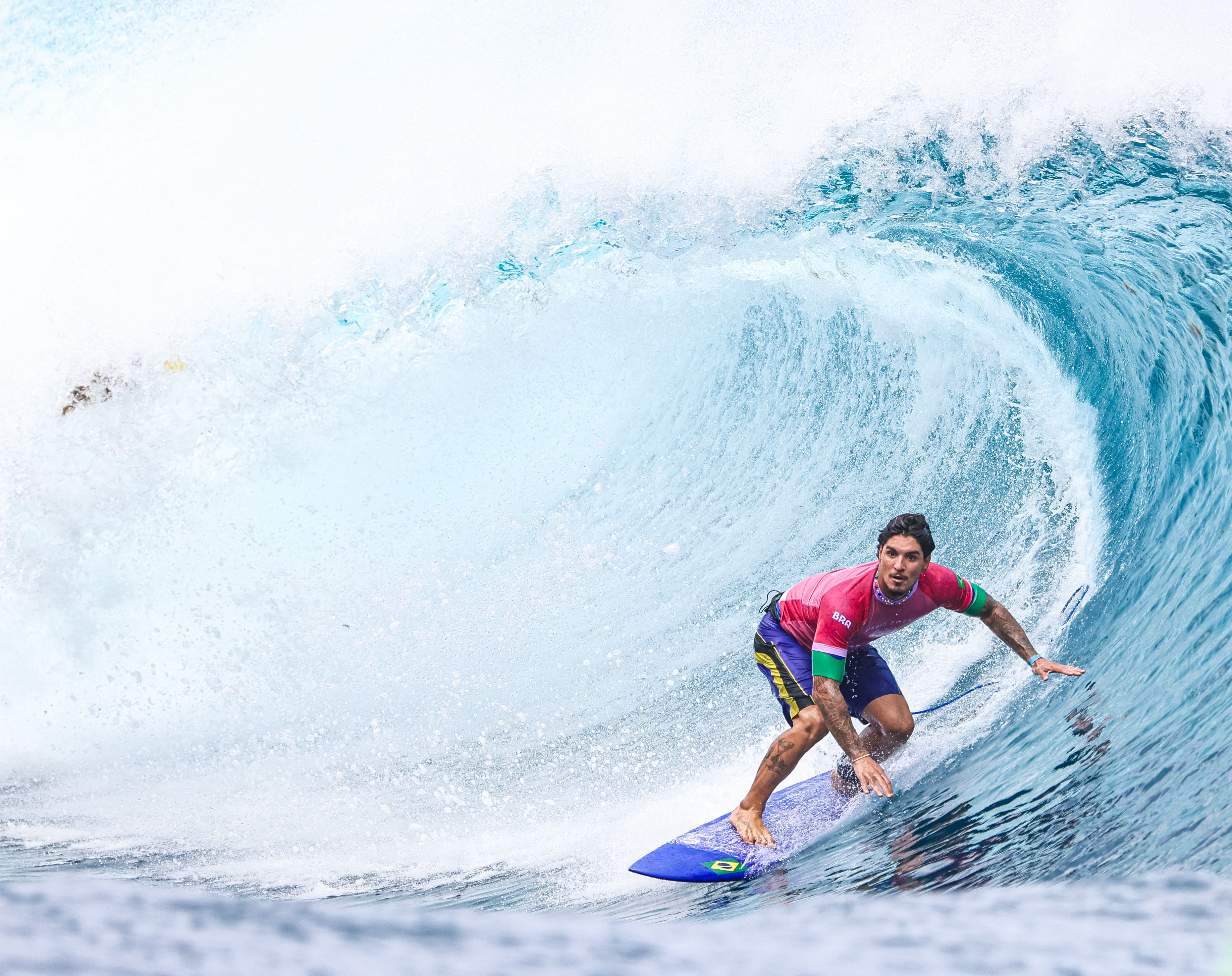 Gabriel Medina chega às quartas nos Jogos Olímpicos.