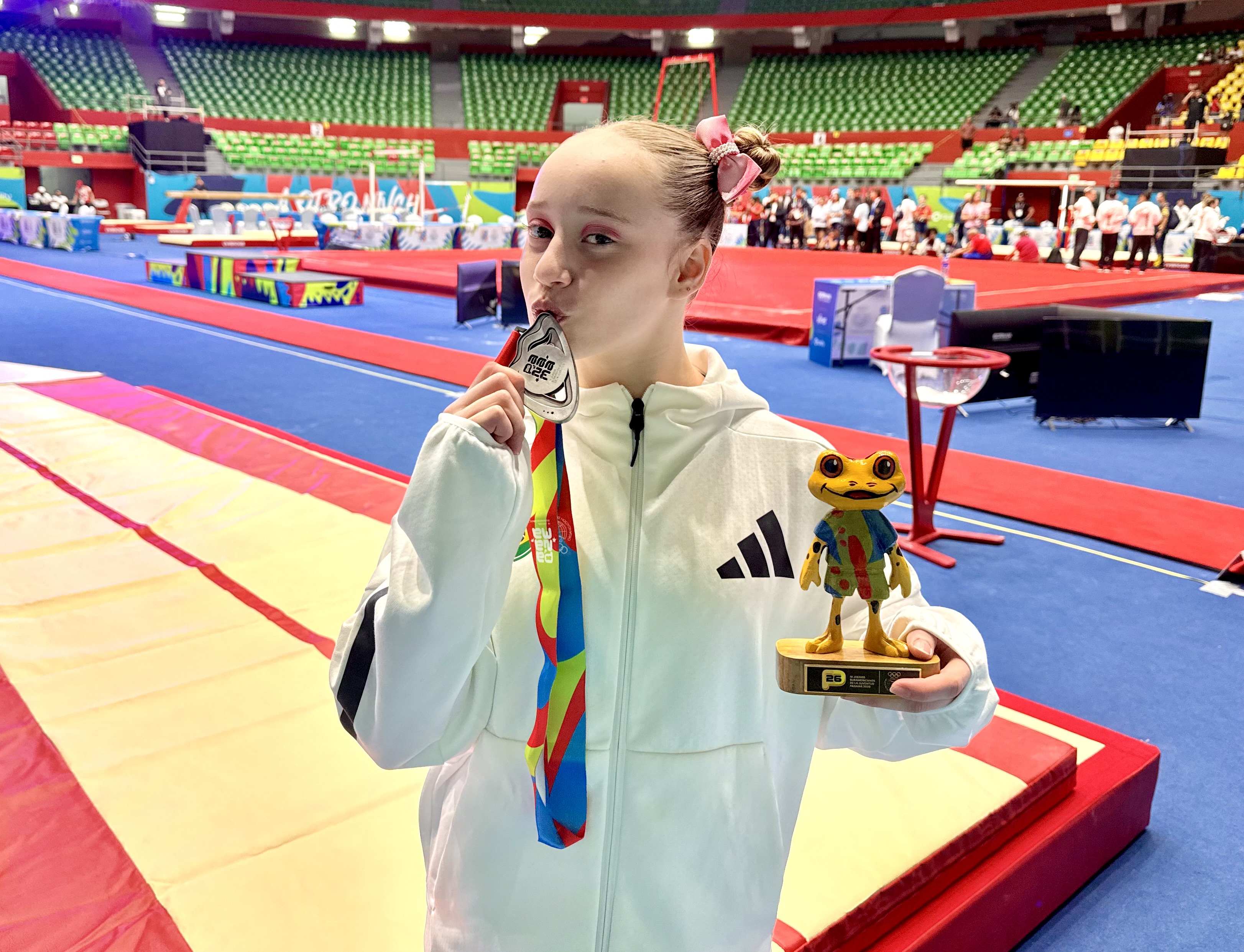 正規クルミラ　アスリートCLEMITA athlete Caçula do Time Brasil brilha e ginástica artística encerra