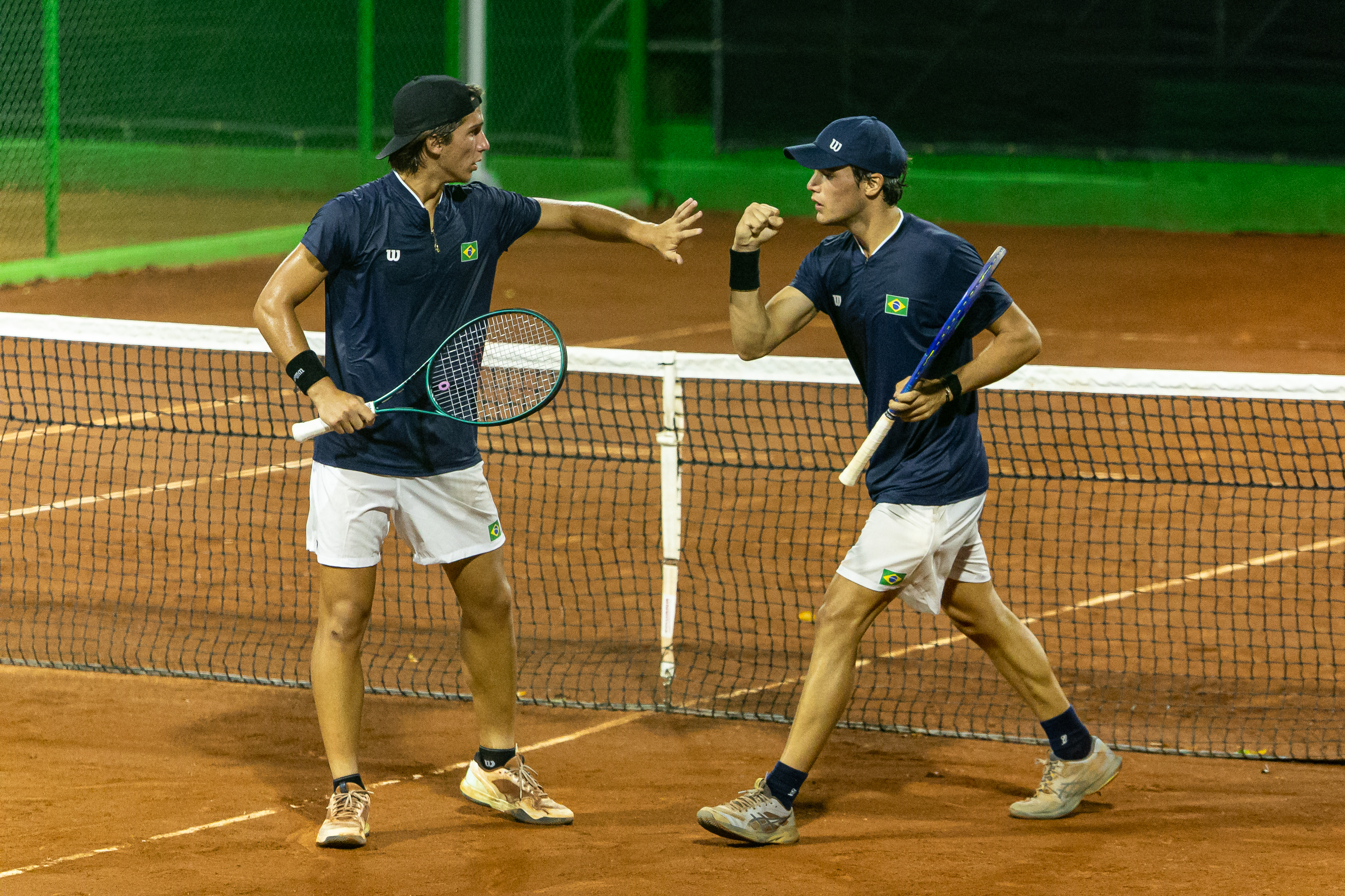 Leonardo Storck e Pedro Chabalgoity brilham no Panamá 2026