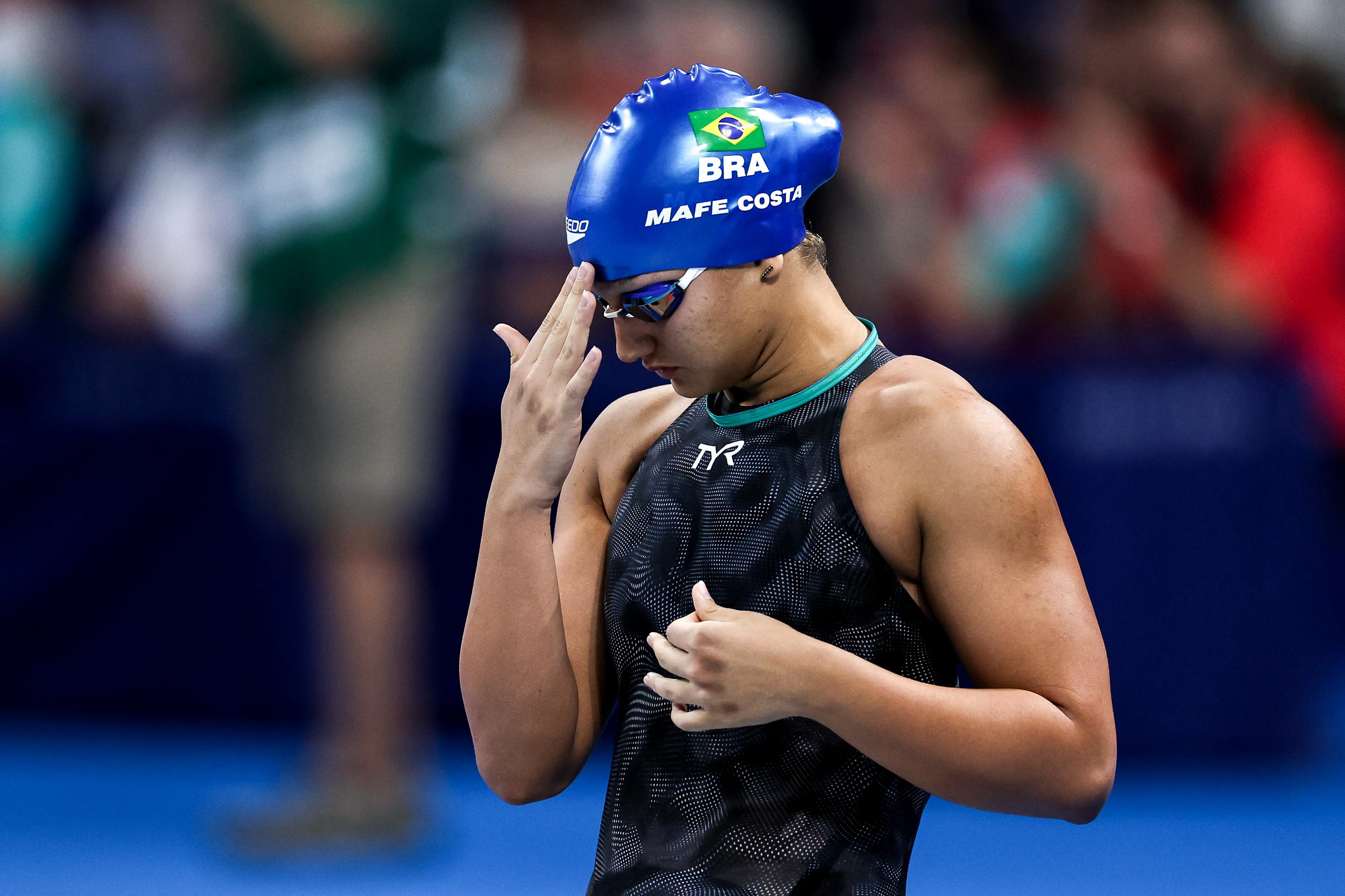 Mafê Costa na final dos 400m livre - Foto Miriam Jeske COB