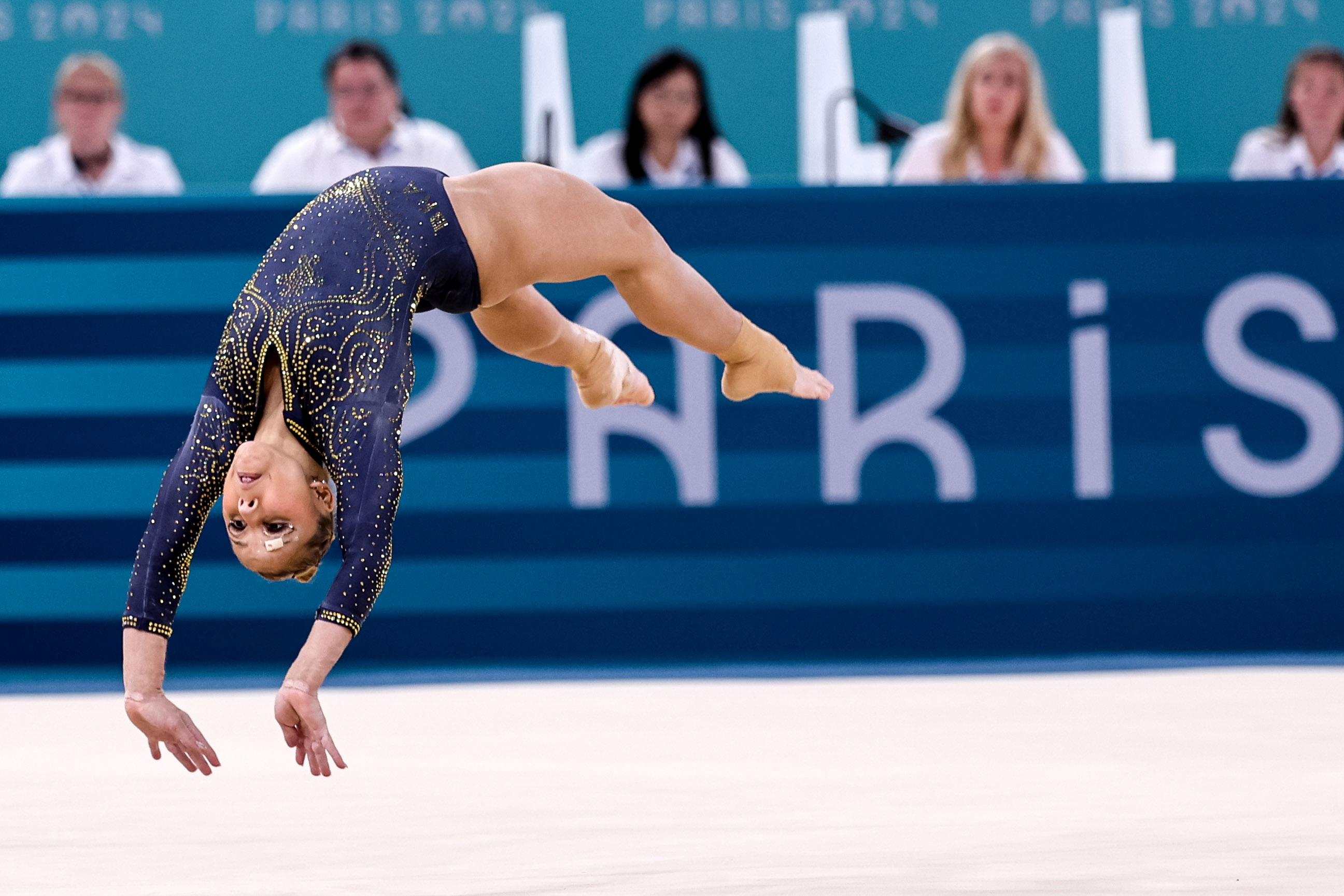 O Brasil conquistou a medalha de bronze, conquista inédita para a ginástica brasileira. Na foto, a ginasta Flavia Saraiva.