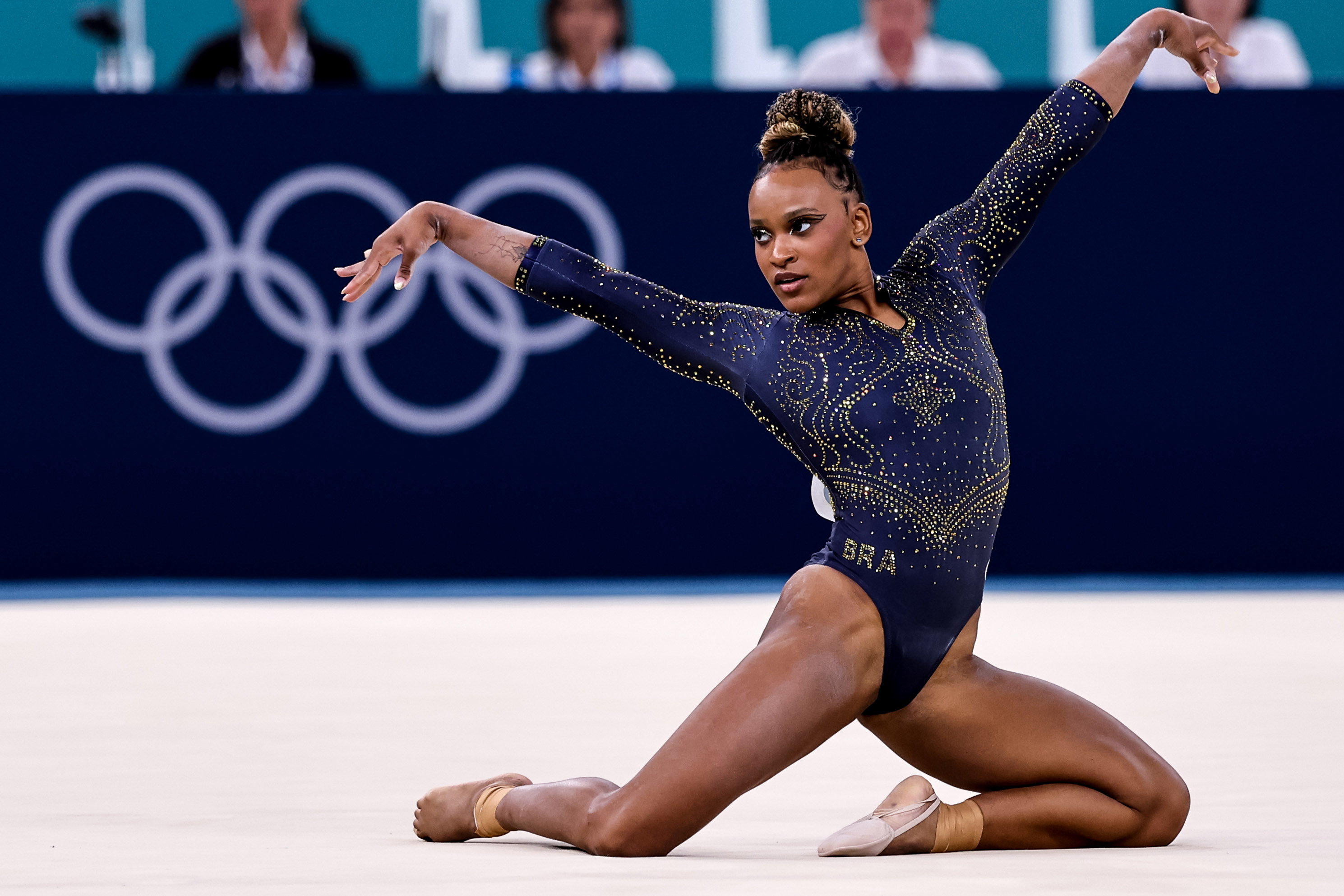 O Brasil conquistou a medalha de bronze, conquista inédita para a ginástica brasileira. Na foto, a ginasta Rebeca Andrade.