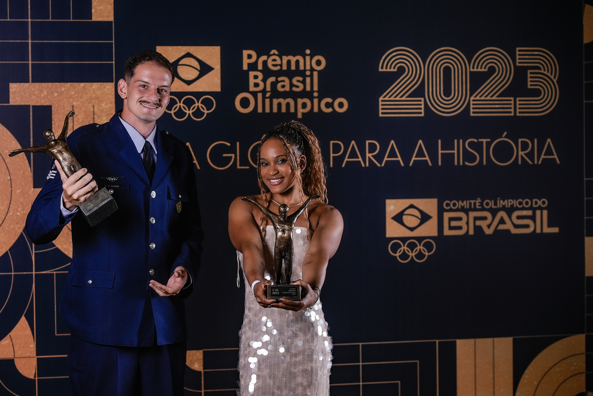 Marcus D´Almeida e Rebeca Andrade, grandes vencedores do PBO 2023. Foto: Alexandre Loureiro/COB