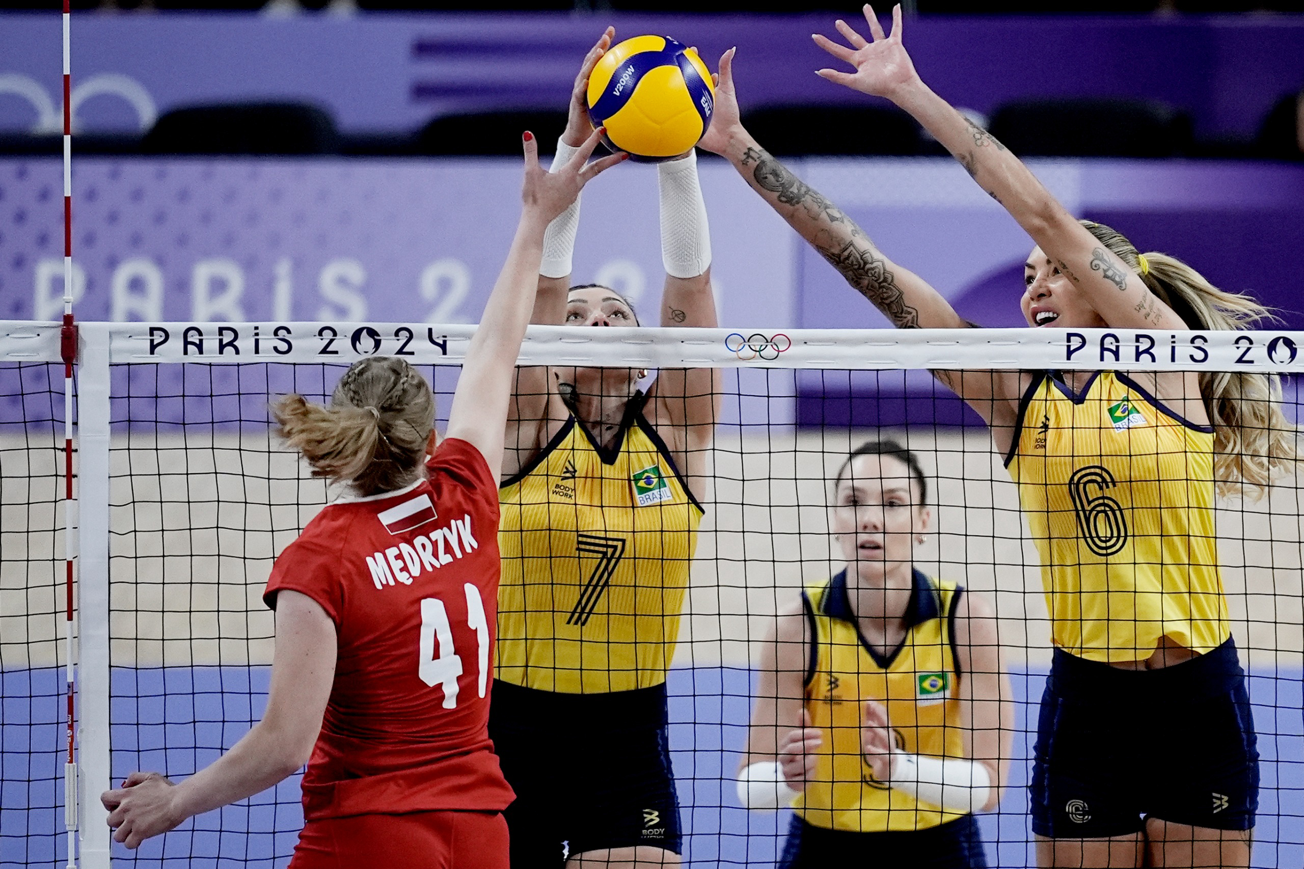 Volei Feminino - Brasil x Polonia - Foto Alexandre Loureiro COB