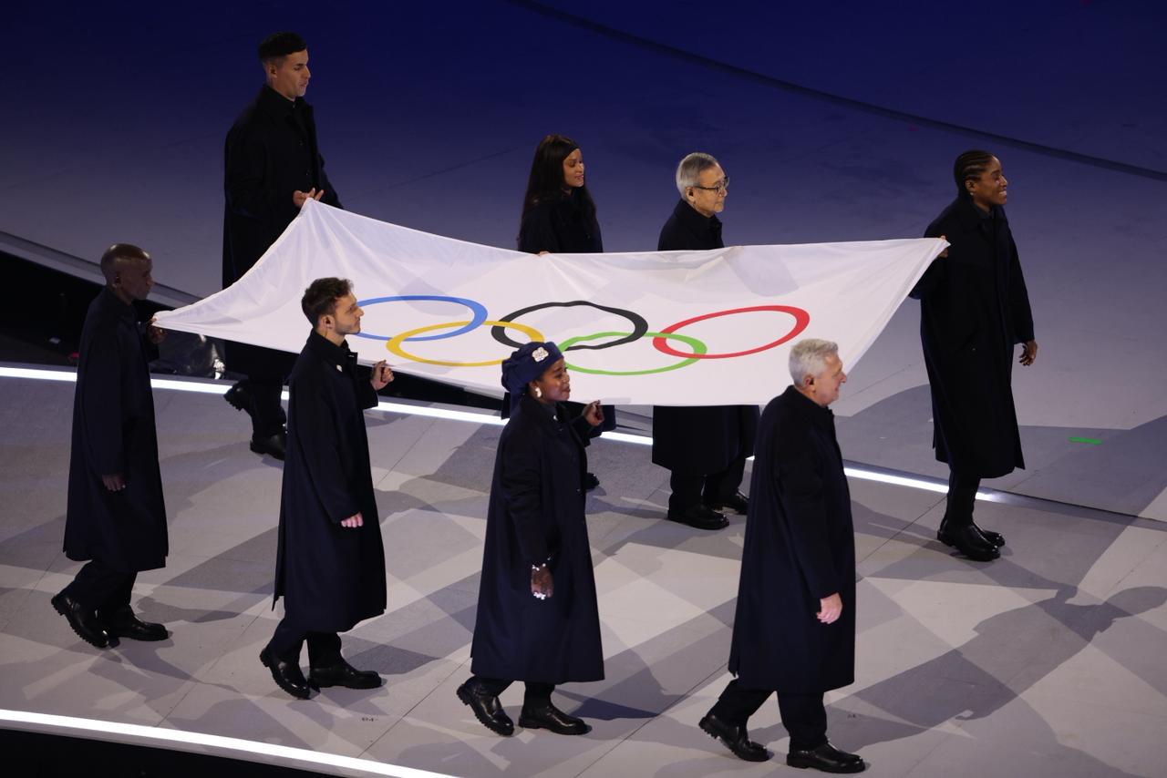 heusi bandeira 2.jpeg