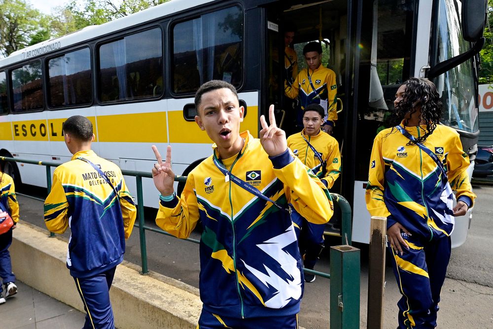 Atleta de Barra do Garças visita Cataratas do Iguaçu durante Jogos da Juventude
