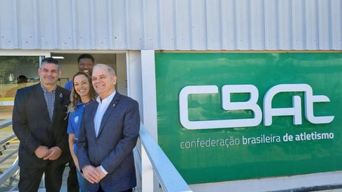 Presidente do COB visita sede da Confederação Brasileira de At ...